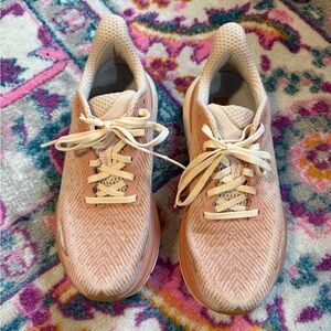 Hoka Pink Clifton